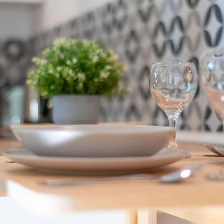 Acogedor Estudio En Triana Con Jacuzzi Y Wifi Seville Ngoại thất bức ảnh