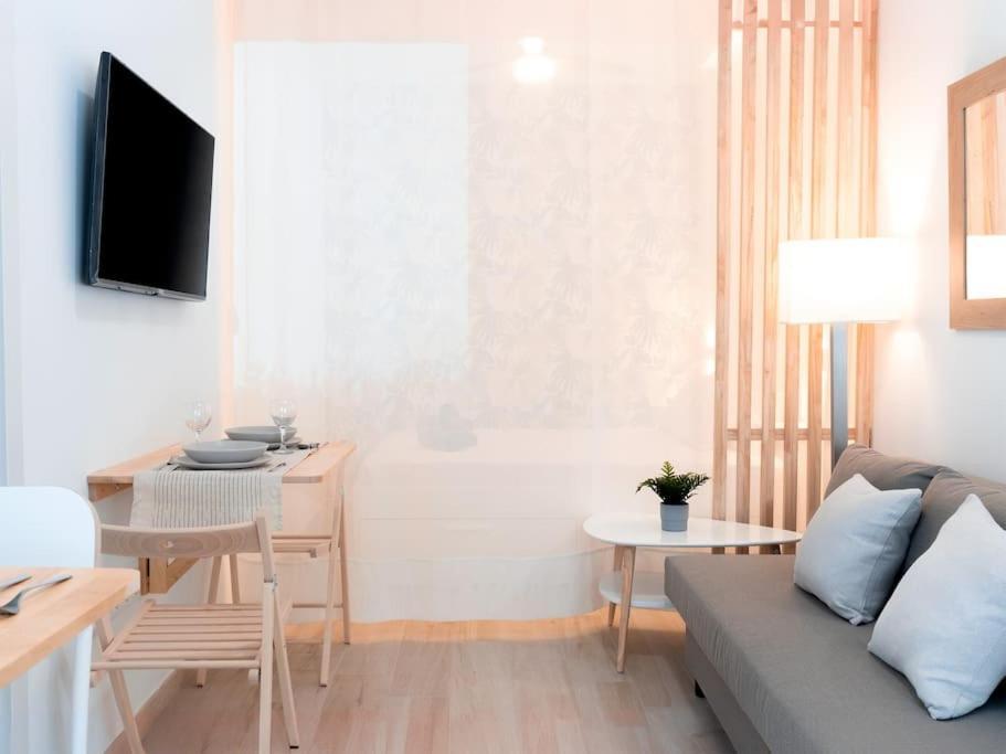 Acogedor Estudio En Triana Con Jacuzzi Y Wifi Seville Ngoại thất bức ảnh