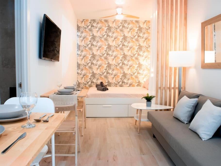 Acogedor Estudio En Triana Con Jacuzzi Y Wifi Seville Ngoại thất bức ảnh